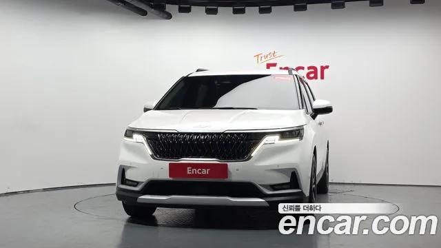 Kia Carnival 2022 thumb 2