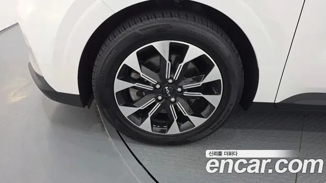 Kia Carnival 2022 thumb 4