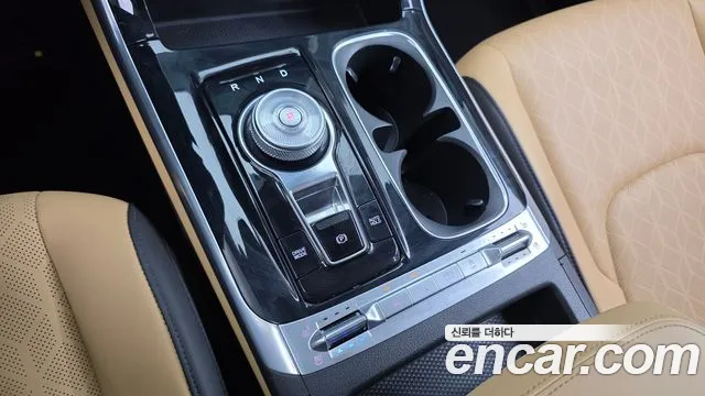 Kia Carnival 2023 thumb 9