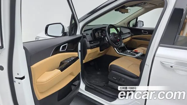 Kia Carnival 2023 thumb 10
