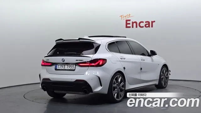 BMW 1-Series 2021 thumb 2