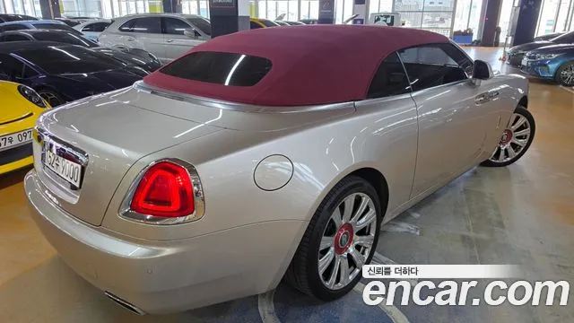 Rolls-Royce Dawn 2021 thumb 2