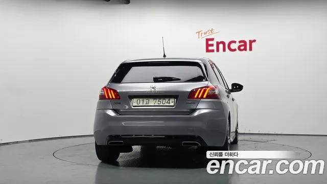 Peugeot 308 2017 thumb 4