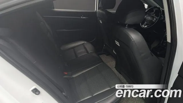Hyundai Avante 2019 thumb 12