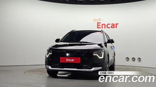 Kia Niro 2023 thumb 3