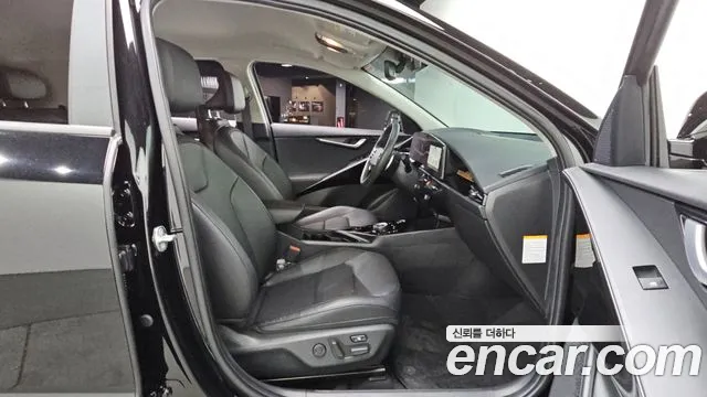 Kia Niro 2023 thumb 12