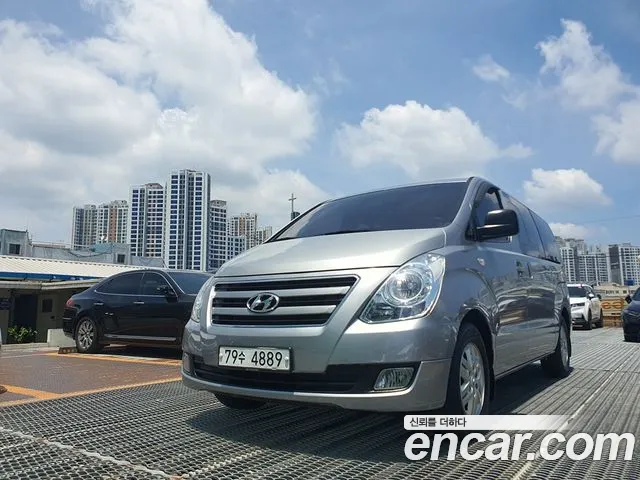 Hyundai Starex 2016 thumb 2