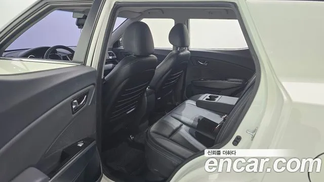 KG_Mobility_Ssangyong TIBOLI 2016 thumb 12