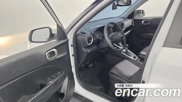 Hyundai Venue 2023 thumb 10