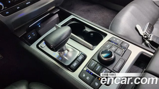 Genesis G80 2017 thumb 9