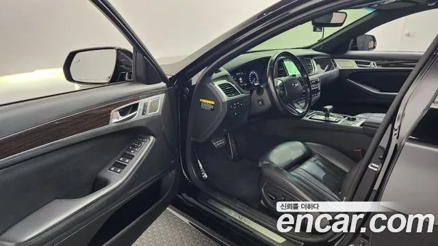 Genesis G80 2017 thumb 10
