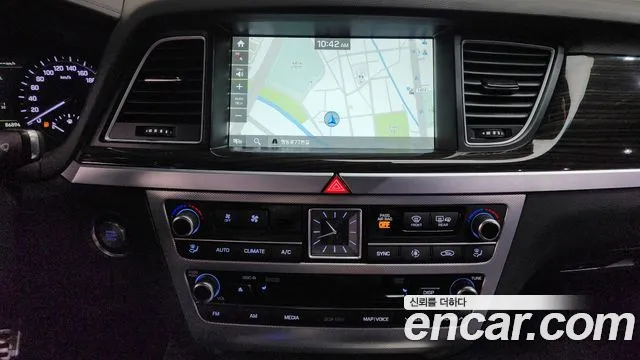 Genesis G80 2017 thumb 12