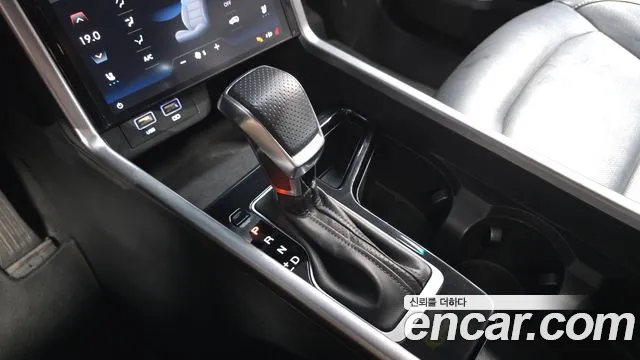 KG_Mobility_Ssangyong Torres 2022 thumb 9