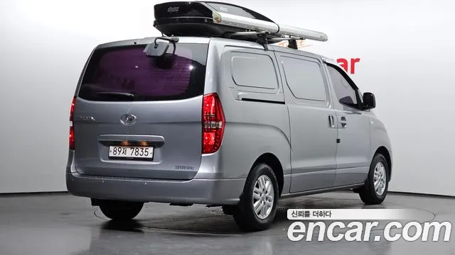 Hyundai Starex 2016 thumb 2