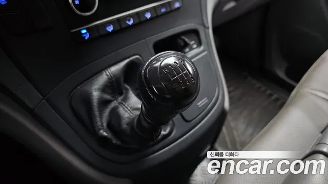 Hyundai Starex 2016 thumb 9