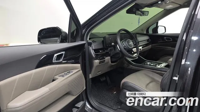 Kia Carnival 2024 thumb 9