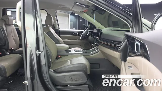 Kia Carnival 2024 thumb 10
