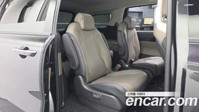 Kia Carnival 2024 thumb 11