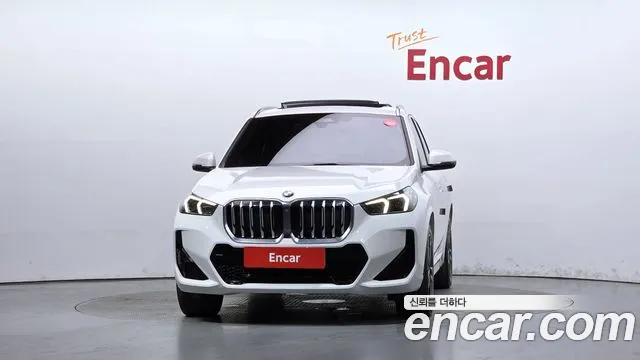 BMW X1 2023 thumb 3