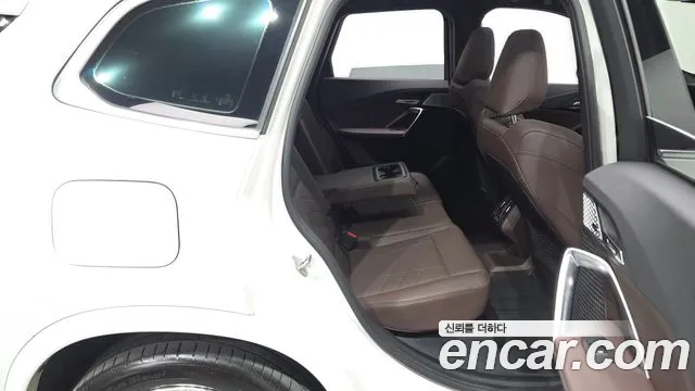 BMW X1 2023 thumb 11