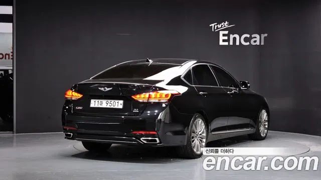 Genesis G80 2017 thumb 2