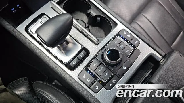 Genesis G80 2017 thumb 9
