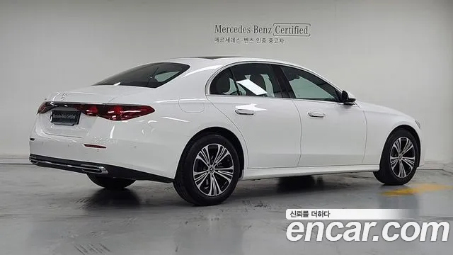 Mercedes-Benz E-Класс 2025 thumb 2