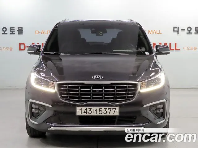 Kia Carnival 2018 thumb 2