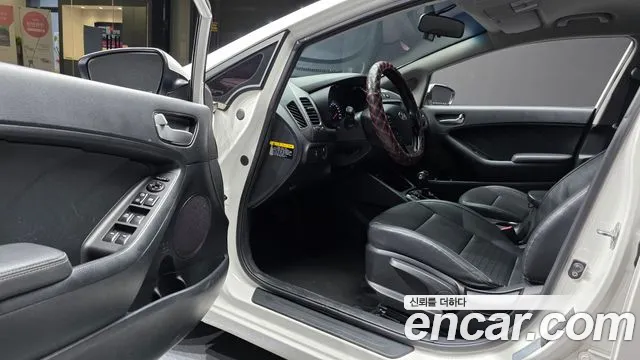 Kia K3 2017 thumb 10