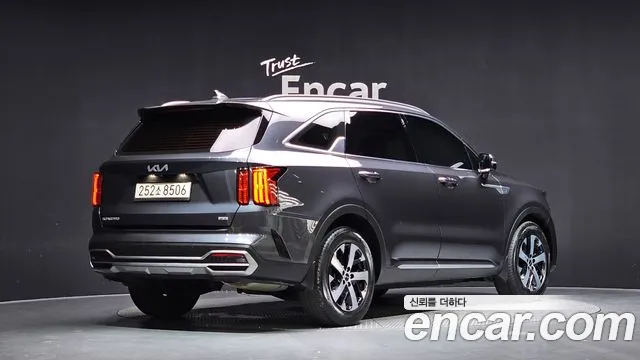 Kia Sorento 2023 thumb 2