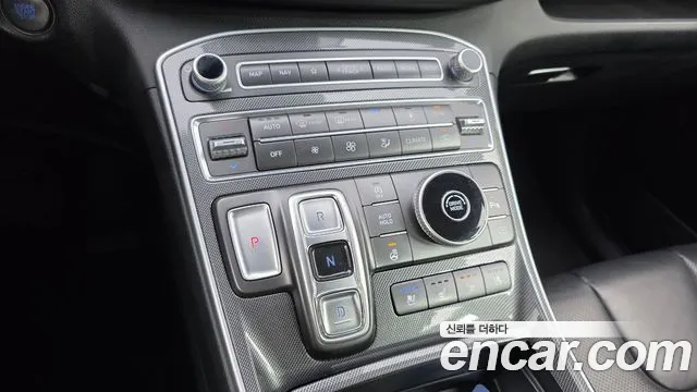 Hyundai Santa Fe 2020 thumb 9