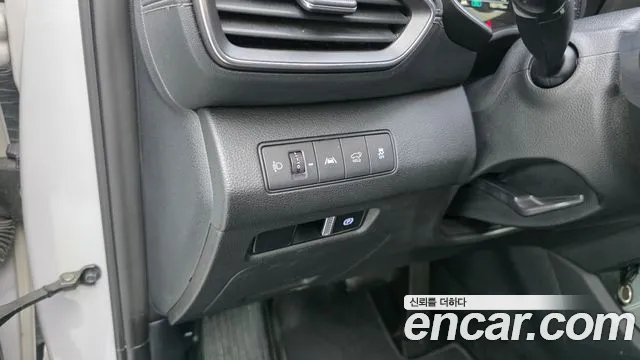 Hyundai Santa Fe 2020 thumb 12