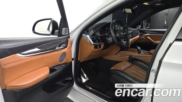 BMW X6 2016 thumb 10