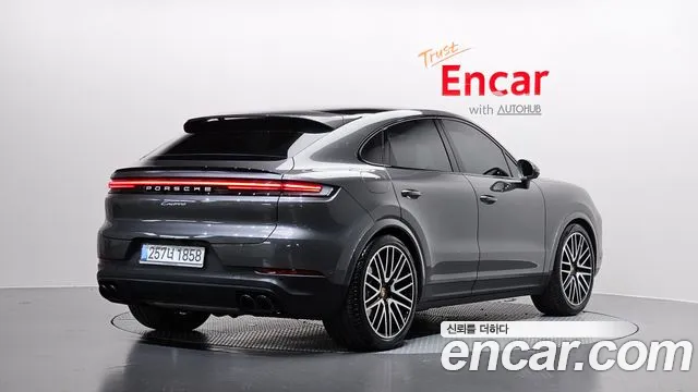 Porsche Cayenne 2025 thumb 2