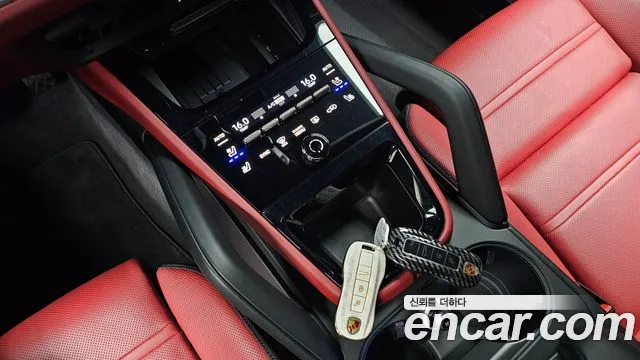 Porsche Cayenne 2025 thumb 9