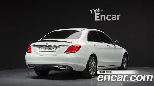 Mercedes-Benz C-Класс 2017 thumb 2