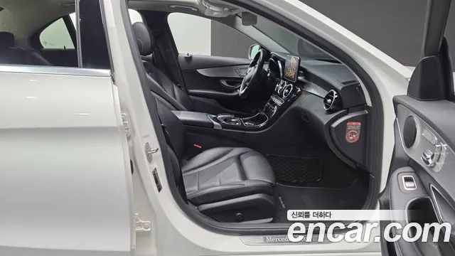 Mercedes-Benz C-Класс 2017 thumb 11