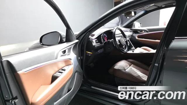 Genesis G70 2018 thumb 10