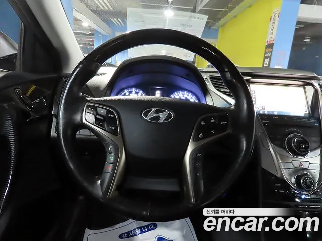 Hyundai Grandeur 2012 thumb 10