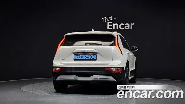 Kia Niro 2022 thumb 4