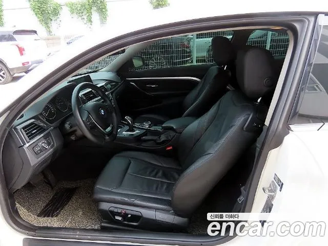 BMW 4-Series 2014 thumb 5