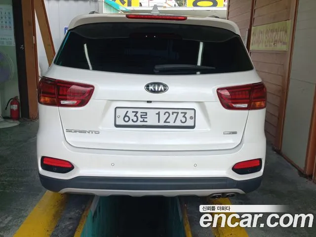 Kia Sorento 2018 thumb 6