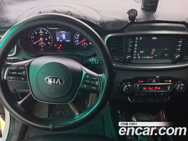 Kia Sorento 2018 thumb 8