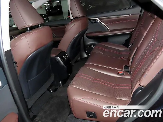 Lexus RX 2022 thumb 10