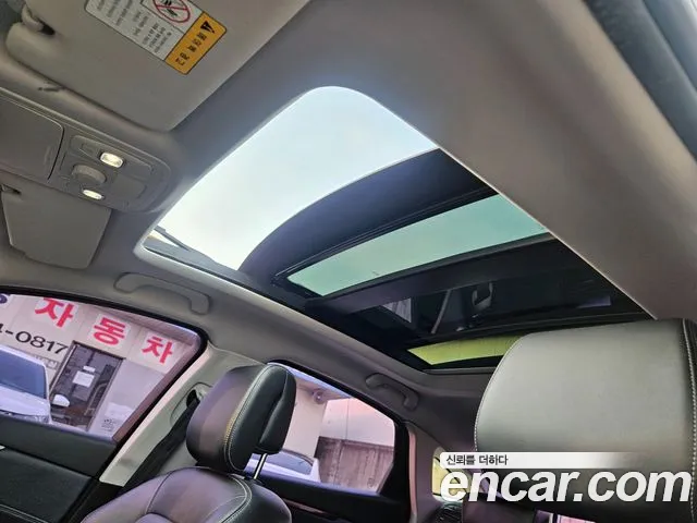 Renault-KoreaSamsung Megane 2016 thumb 7