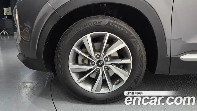 Hyundai Santa Fe 2019 thumb 5