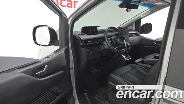 Hyundai Staria 2021 thumb 10