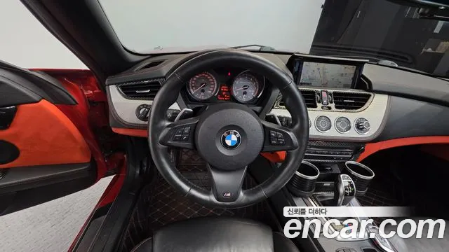 BMW Z4 2013 thumb 12