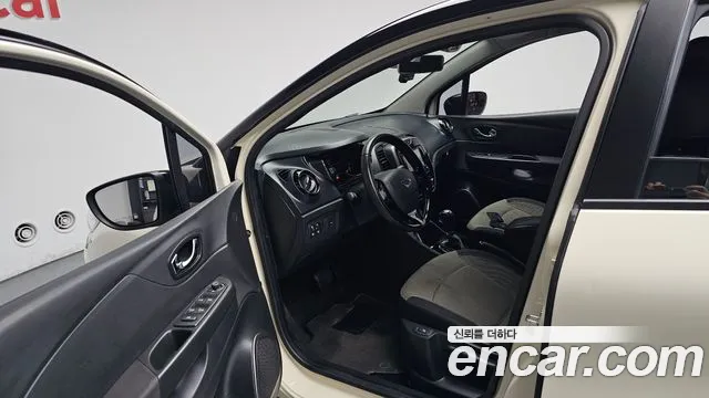 Renault-KoreaSamsung Captur 2014 thumb 9