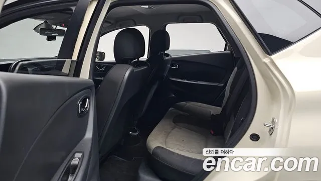 Renault-KoreaSamsung Captur 2014 thumb 10